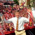 Arsène Wenger, entraîneur d'Arsenal et lauréat de la FA Cup et la Coupe de la ligue anglaise à Londres en 1998.