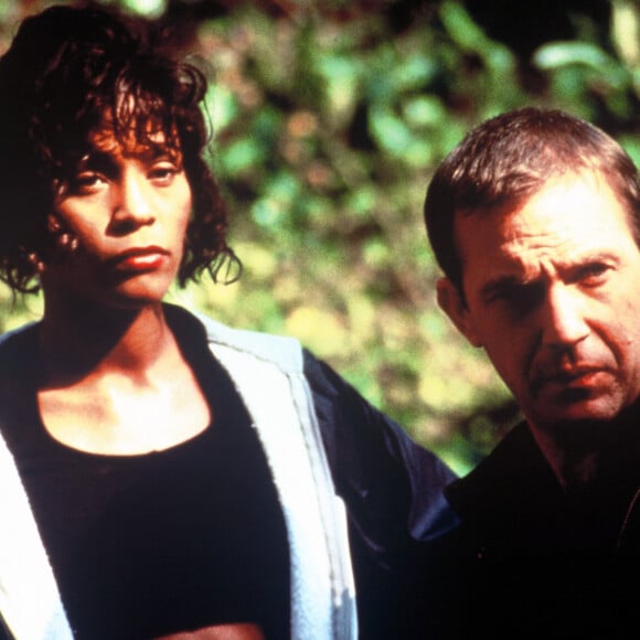 Archives - Whitney Houston et Kevin Costner dans le film "Bodyguard"