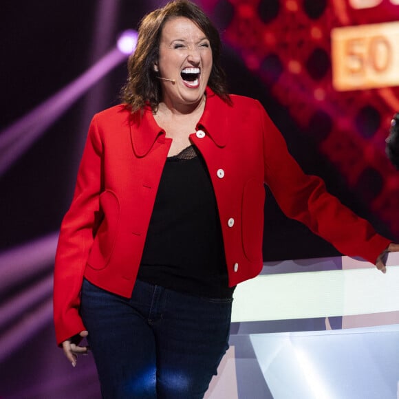 Exclusif - Anne Roumanoff - Enregistrement de l'émission "Les comiques préférés des français" au Dôme des Sports, qui sera diffusée le 10 octobre sur France 2. © Pierre Perusseau / Bestimage