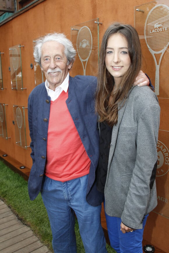 <p>Jean Rochefort et sa fille Clémence à Roland Garros.</p>