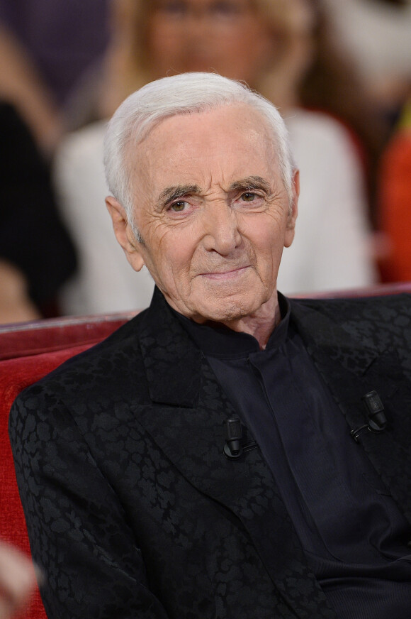 Charles Aznavour Enregistrement de l'émission " Vivement Dimanche " qui sera diffusée le 3 Mai 2015. Paris le 29 Avril 2015 Invité principal Charles Aznavour