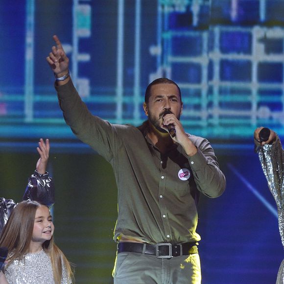 Exclusif - Les Kids United et Moundir - Enregistrement de l'émission "Tout le monde chante contre le cancer, les stars relèvent le défi" au Palais des Congrès à Paris, qui sera diffusée le 2 janvier 2020 en prime time sur W9. Le 25 novembre 2019  © Giancarlo Gorassini / Bestimage 