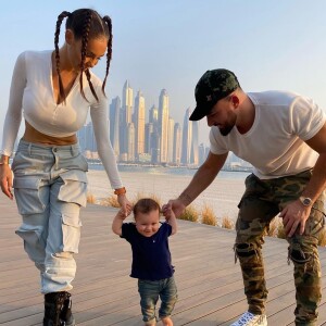 Nabilla en famille sur Instagram