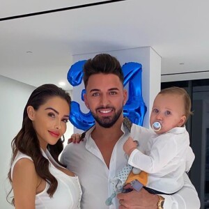 Nabilla en famille sur Instagram