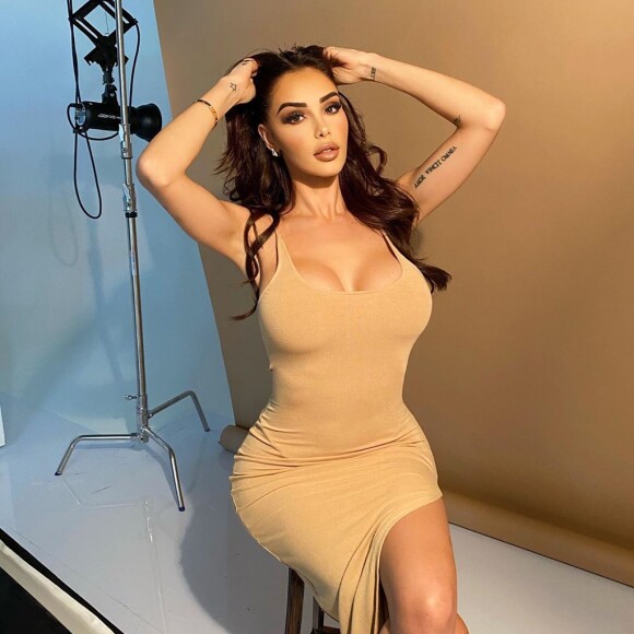 Nabilla en famille sur Instagram