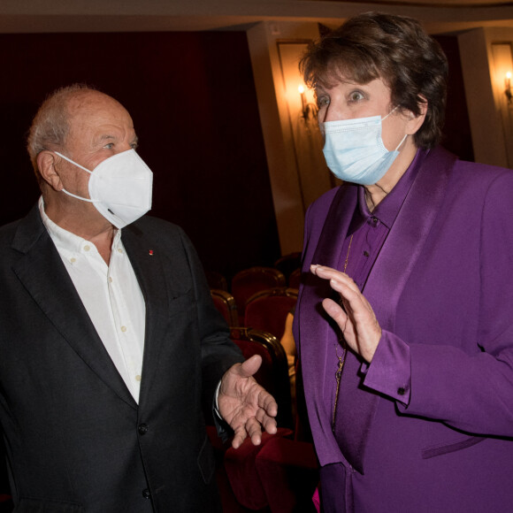 Exclusif - Marc Ladreit de Lacharrière, Roselyne Bachelot - La Ministre de La Culture Roselyne Bachelot s'est rendue a l'ouverture du Théâtre Marigny, le 30 septembre 2020 à Paris. © Cyril Moreau / Bestimage