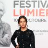 Lyna Khoudri lors du photocall de la cérémonie d'ouverture de la 12e édition du festival Lumière à la Halle Tony Garnier à Lyon le 10 octobre 2020. © Pascal Fayolle / Bestimage