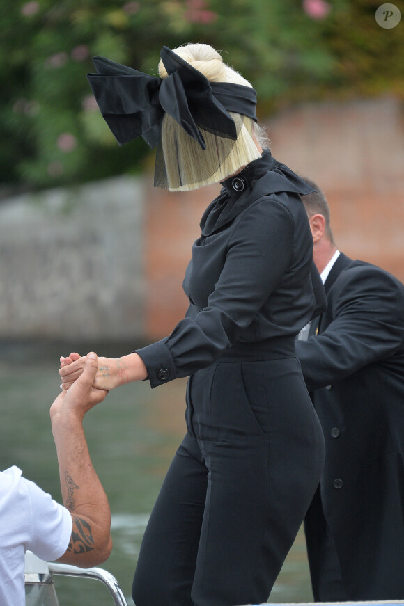 La chanteuse Sia - Arrivée des people au Lido lors du 72ème festival du film de Venise (la Mostra), le 5 septembre 2015.