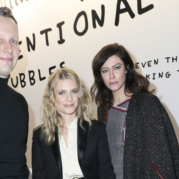 David Shrigley, Mélanie Laurent et Anna Mouglalis - Vernissage de l'artiste David Shrigley x La Maison Ruinart "Unconventional Bubbles" à l'Opera Bastille à Paris le 5 mars 2020. © Olivier Borde/Bestimage