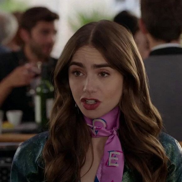 Lily Collins - Bande annonce de la série Netflix "Emily in Paris" créée par D.Star. Le 5 octobre 2020