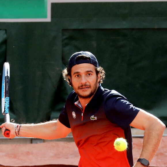 Amir Haddad - O.Meunier et P.H.Mathieu ont remporté le tournoi de tennis du programme "Stars, Set et Match", dont la marque française "Hair rituel by Sisley" est le partenaire officiel, sur le court Simonne-Mathieu dans le cadre des Internationaux de Roland Garros à Paris. Le 7 Octobre 2020. © Dominique Jacovides / Bestimage