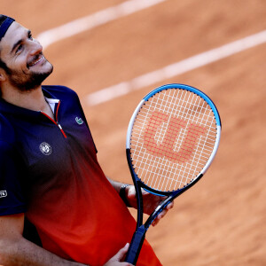 Amir Haddad - O.Meunier et P.H.Mathieu ont remporté le tournoi de tennis du programme "Stars, Set et Match", dont la marque française "Hair rituel by Sisley" est le partenaire officiel, sur le court Simonne-Mathieu dans le cadre des Internationaux de Roland Garros à Paris. Le 7 Octobre 2020. © Dominique Jacovides / Bestimage