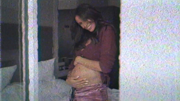 Shy'm, enceinte de son premier enfant, dans l'émission '50 Minutes Inside'.