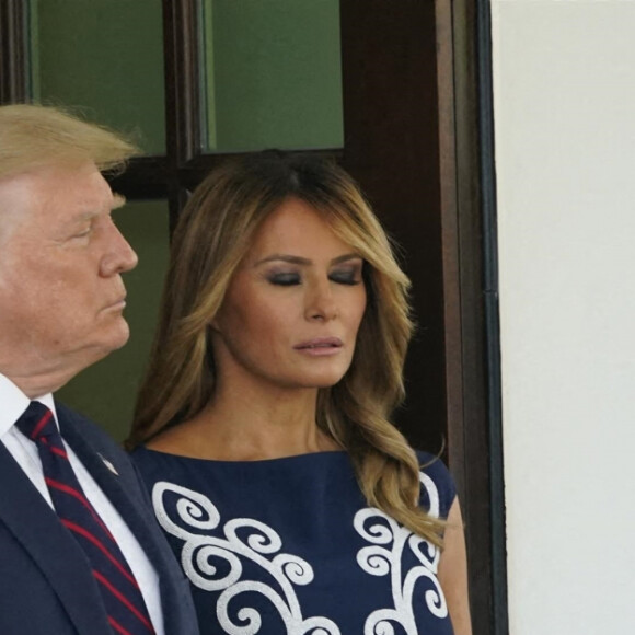 Le président Donald J. Trump, Melania Trump, Première dame, accueillent Benjamin Netanyahu, Premier ministre d'Israël et sa femme Sara Netanyahou pour signer les accords d'Abraham, un traité de paix avec l'État d'Israël à la Maison Blanche à Washington, DC le mardi 15 septembre 2020.