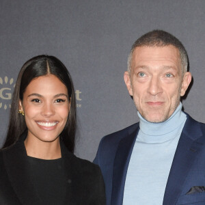 (Info : Tina Kunakey a accouchée d'une petite fille, "Amazonie" ) - - Vincent Cassel et sa femme Tina Kunakey à l'avant-première du film policier "L'Empereur de Paris" au cinéma Gaumont-Opéra à Paris, France, le 10 décembre 2018. © Coadic Guirec/Bestimage