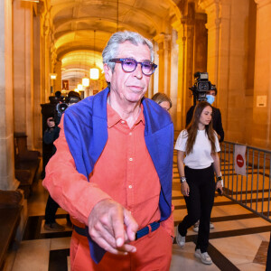 Patrick Balkany à la sortie du palais de justice de Paris après sa condamnation à cinq ans de prison ferme, le 27 mai 2020