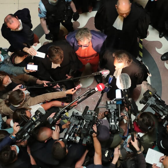 Patrick Balkany à la sortie du palais de justice de Paris après sa condamnation à cinq ans de prison ferme, le 27 mai 2020