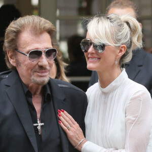 Johnny Hallyday et sa femme Laeticia Hallyday - Arrivées au défilé de mode Haute-Couture automne-hiver 2016/2017 "Christian Dior" à Paris. Le 4 juillet 2016 © CVS-Veeren / Bestimage