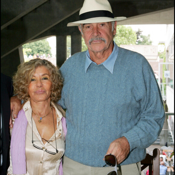 Sean Connery et sa femme Micheline Roquebrune - Archives. 2005