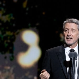 Antoine de Caunes lors de la 45ème cérémonie des César à la salle Pleyel à Paris le 28 février 2020 © Olivier Borde / Dominique Jacovides / Bestimage 