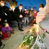 Les niçois rendent hommage à Samuel Paty, enseignant assassiné par un islamiste, sur le parvis du Théâtre de Verdure de Nice le 21 octobre 2020. © Bruno Bebert / Bestimage