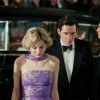 Nouvel extrait de la série The Crown (Netflix), Emma Corrin interprète Lady Di.