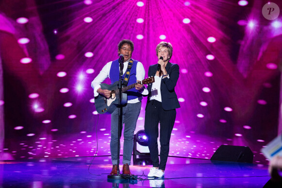 Exclusif - Laurent Voulzy et Véronique Jannot - Enregistrement de l'émission "La boîte à Secrets 5" à Paris, qui sera diffusée le 6 novembre sur France 3. Le 21 septembre 2020. © Tiziano Da Silva / Bestimage 