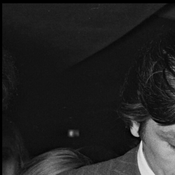 Mireille Darc et Alain Delon à l'avant-première du film "Zorro" en 1975.