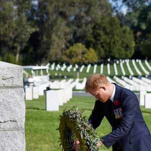 Le prince Harry lors d'une visite privée au cimetière national de Los Angeles le 8 novembre 2020. Photo by Lee Morgan/PA Photos