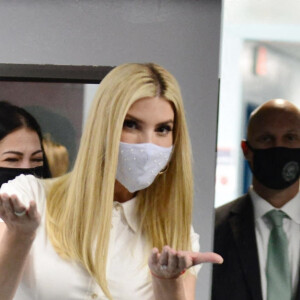 Ivanka Trump soutient la candidature de son père Donald Trump lors d'un meeting à Miami le 27 octobre 2020.