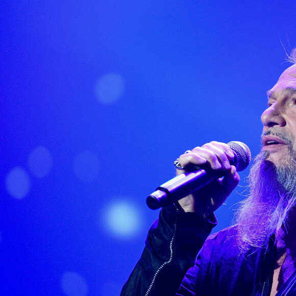 Florent Pagny - Concert caritatif "Leurs Voix pour l'Espoir" au profit de la recherche contre le cancer du pancréas, créé et présenté par L. Cholewa à l'Olympia à Paris, le 7 octobre 2019. © Marc Ausset-Lacroix - Pierre Perusseau / Bestimage