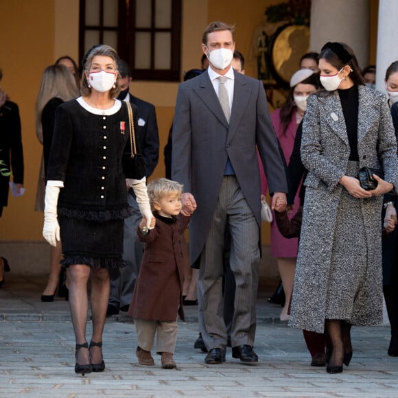 La princesse Caroline de Hanovre, Stefano Ercole Carlo Casiraghi, Pierre Casiraghi, Tatiana Casiraghi (Tatiana Santa Domingo), Beatrice Borromeo, Andrea Casiraghi - La famille princière assiste à une cérémonie de remise de médaille dans la cours du Palais de Monaco lors de la Fête Nationale 2020 de la principauté de Monaco le 19 novembre 2020. © David Nivière / Pool / Bestimage 