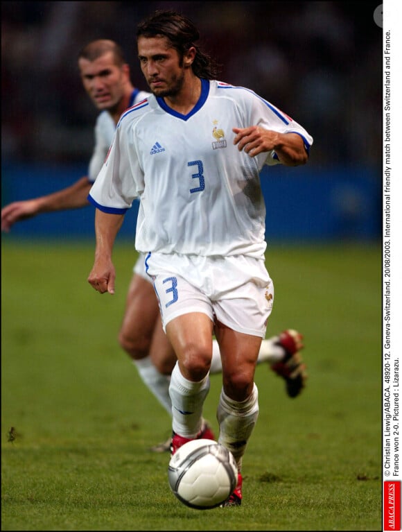 Bixente Lizarazu et Zinédine Zidane en équipe de France en août 2003.