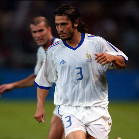 Bixente Lizarazu et Zinédine Zidane en équipe de France en août 2003.