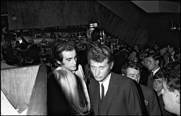 Johnny Hallyday et Dick Rivers en soirée au Pub Renault.