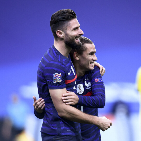Olivier Giroud et Antoine Griezmann lors du match de l'équipe de France contre la Suède au Stade de France, le 17 novembre 2020. © Philippe Lecoeur / Panoramic / Bestimage