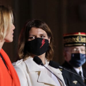 Sylvie Tellier, directrice générale de l'organisation Miss France, et Marlène Schiappa, ministre déléguée auprès du ministre de l'Intérieur, en charge de la citoyenneté, lancent l'opération Orangetheworld organisée par UN Women au ministère de l'intérieur. Paris, le 23 novembre 2020. © Stéphane Lemouton / Bestimage