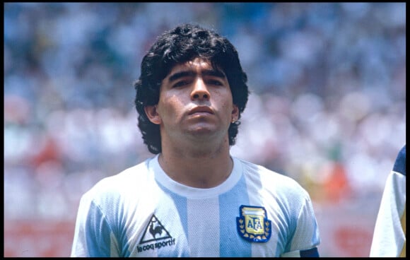 Décès de Diego Maradona d'un arrêt cardiaque à 60 ans