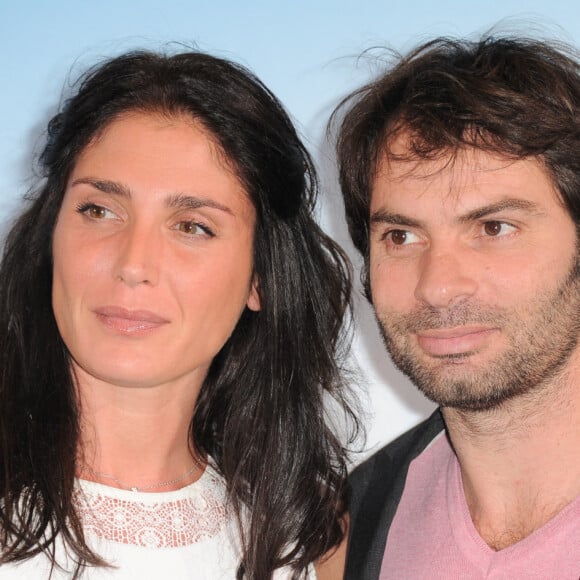 Christophe Dominici et son épouse Lauretta - Avant-première du film "Clochette et le secret des fées" au cinéma Gaumont Marignan. © Guillaume Gaffiot /Bestimage