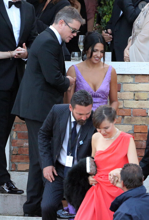 Matt Damon, Luciana Barroso - George Clooney et ses invités se rendent à son mariage avec Amal Alamuddin à Venise, le 27 septembre 2014.