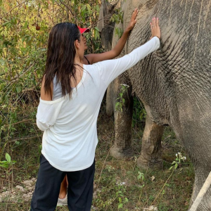 Karine Le Marchand dévoile de rares photos de sa fille Alya (18 ans) sur son compte Instagram