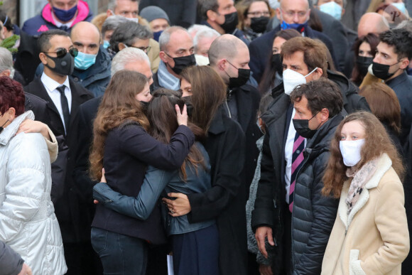 Loretta Denaro ( femme de Christophe Dominici), sa fille Chiara, Max Guazzini et Franck Comba - Sorties - famille et amis - Cérémonie religieuse en hommage au joueur Christophe Dominici en l'église Sainte-Cécile à Boulogne Billancourt le 2 décembre 2020