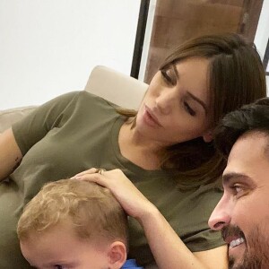 Manon Marsault (Les Marseillais) est heureuse avec son mari Julien Tanti et leurs enfants Tiago et Angelina.