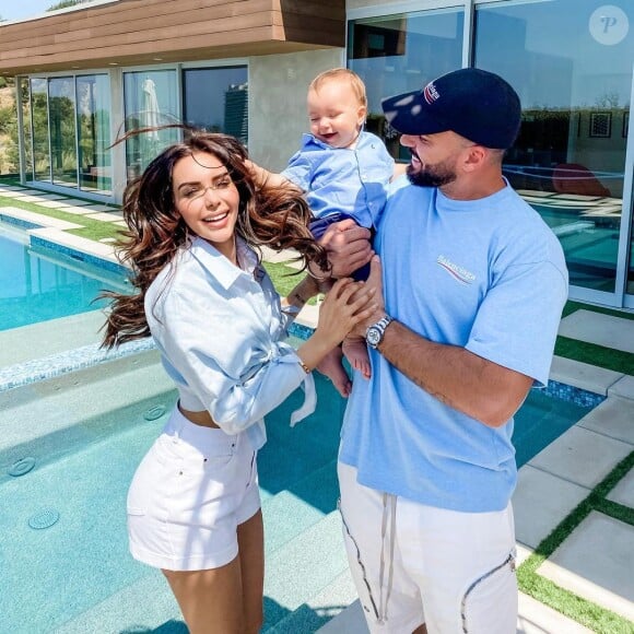 Nabilla est l'heureuse maman du petit Milann (1 an), né de ses amours avec son mari Thomas Vergara.