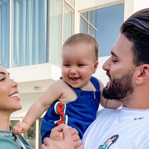 Nabilla est l'heureuse maman du petit Milann (1 an), né de ses amours avec son mari Thomas Vergara.