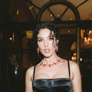 Monica Belluci au 100 ans de Cartier en 1999.