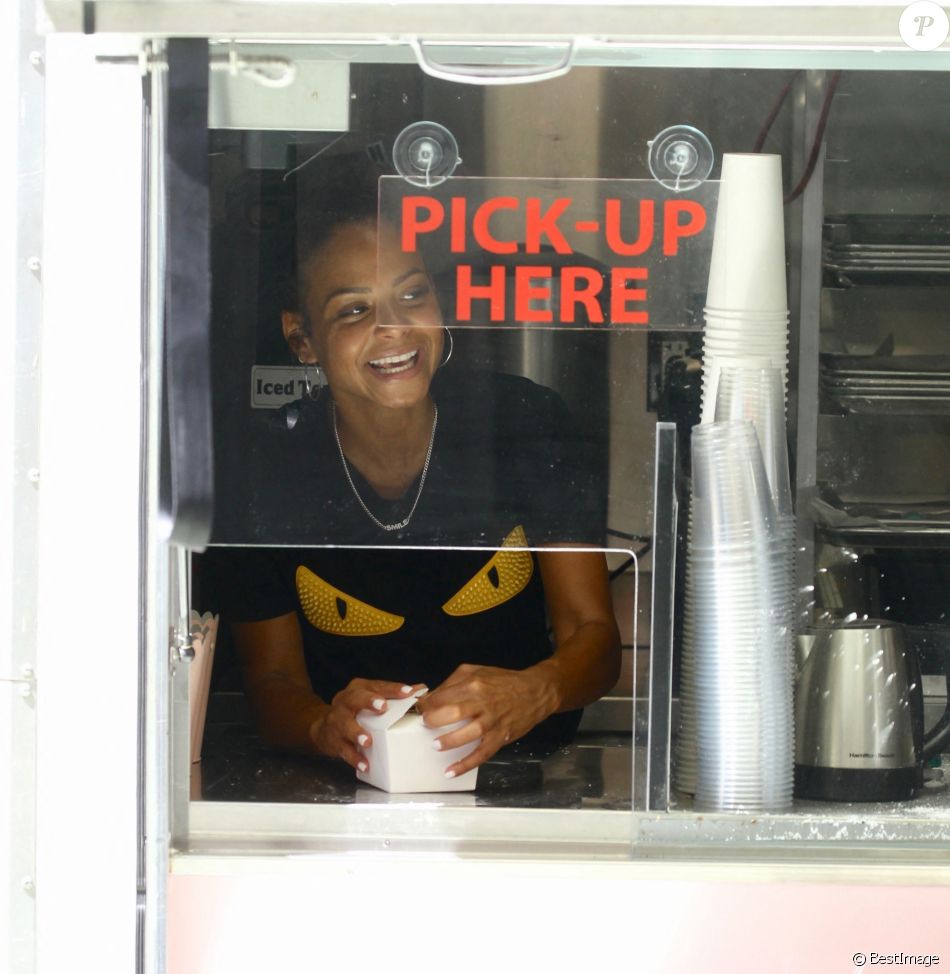 Christina Milian à son Beignet Box Food Truck à Studio City, Los