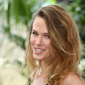 Lorie Pester durant un photocall pour la série "Demain nous appartient" dans le cadre du 58ème Festival de Télévision de Monte Carlo au Grimaldi Forum à Monaco le 16 juin 2018. © Bruno Bebert / Bestimage