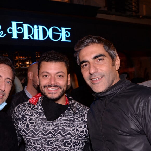 Exclusif - Gad Elmaleh, Kev Adams, Ary Abittan lors de la soirée de lancement du Fridge, le nouveau comedy club de Kev Adams à Paris le 24 septembre 2020. © Rachid Bellak / Bestimage 