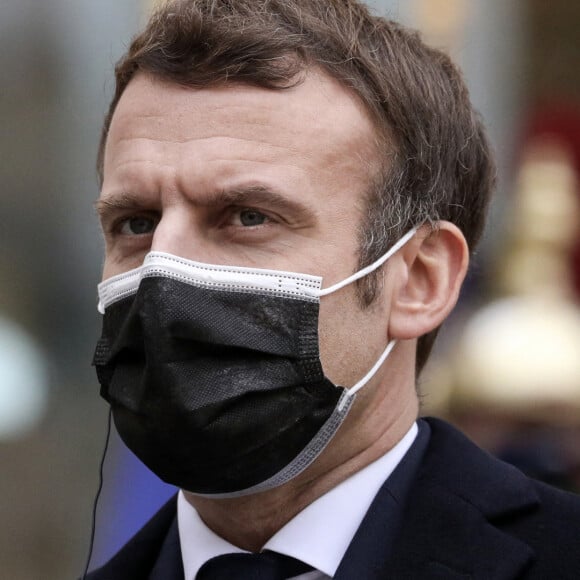 Le président de la république, Emmanuel Macron reçoit le premier ministre du Portugal pour un déjeuner de travail au palais de l'Elyséeà Paris. Le 16 décembre 2020. © Stéphane Lemouton / Bestimage 